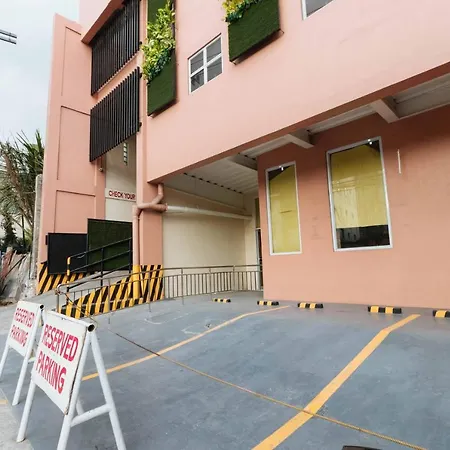 Reddoorz Plus @ Rsg Ss Residens Vito Cruz Apartment